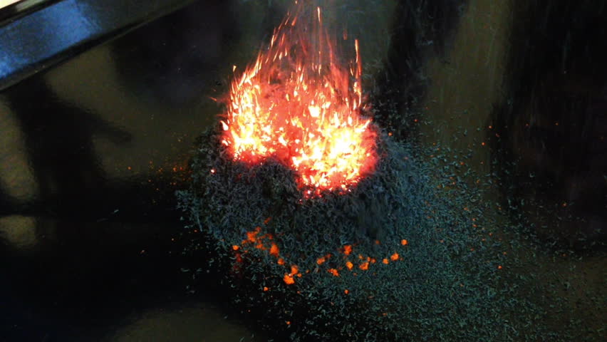 ساخت کوه آتشفشان با استفاده از...