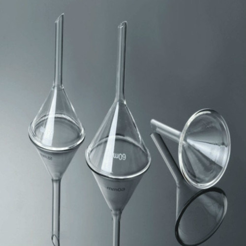 قیف شیشه ای