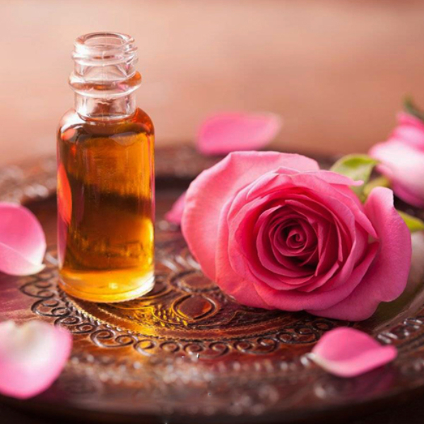 اسانس گل رز