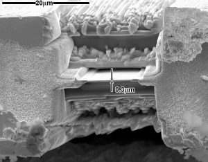 تصویر نمونه زیر میکروسکوپ الکترونی عبوری